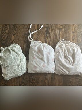 Bundle of 3 Pehr crib sheets